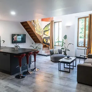 Duplex Street-art Centre-ville Netflix By Rentabao Apartment